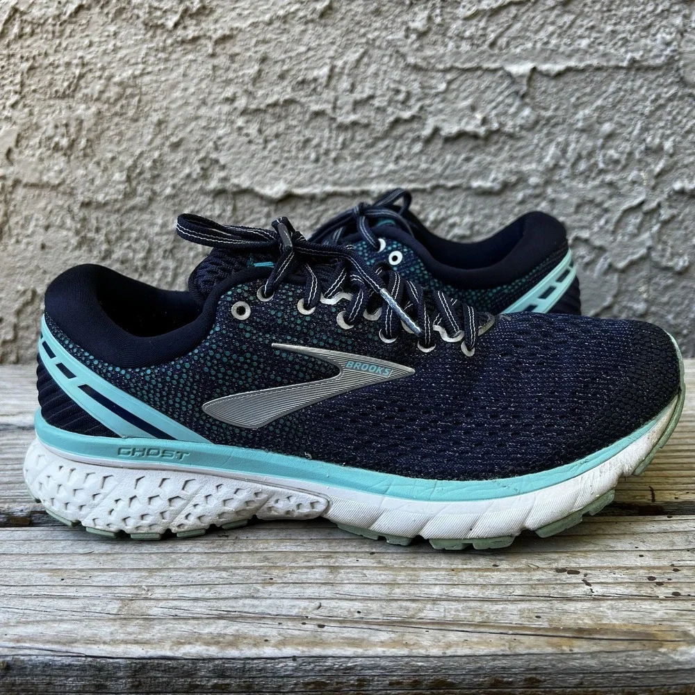 Brooks Shoes Women Size 9 Ghost 11 Blue Running Lace Up
